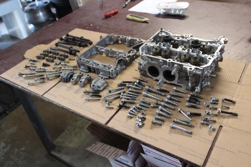 2015-2019 SUBARU LEGACY OUTBACK MOTOR ENGINE CYLINDER HEAD RIGHT SIDE 2.5L