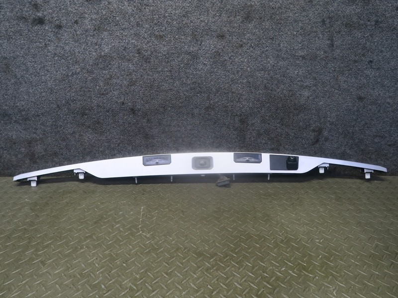 12-15 RANGE ROVER EVOQUE L538 REAR TRUNK LID LIGHT FINISHER TRIM PANEL W CAMERA