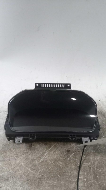 Used Speedometer Gauge fits: 2017 Volvo XC90 cluster 8.00'' display ID 36003136