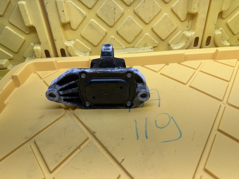 2015-2017 Hyundai Sonata 2.4L Transmission Mounts 21830-C1170