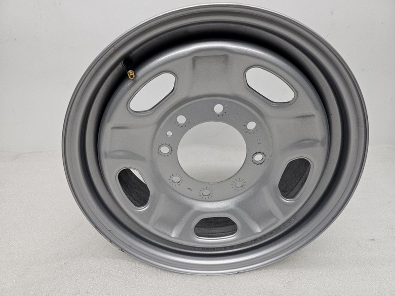 2010-2026 Ford F-250 F-350 3828 A Wheel 17 x 7-1/2Rim Steel Silver BC3Z1015C
