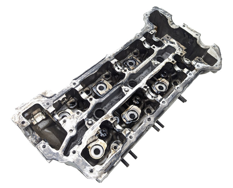 07-2009 mercedes w211 e320 DIESEL engine motor RIGHT side cylinder valve head