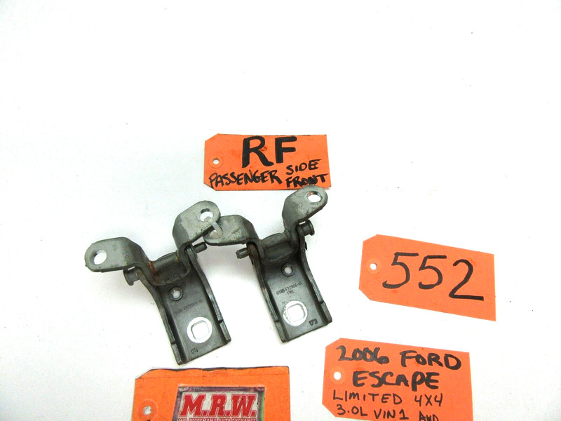 RIGHT FRONT DOOR HINGE HINGES UPPER LOWER TOP BOTTOM 01 02 03 04 05 06 07 ESCAPE