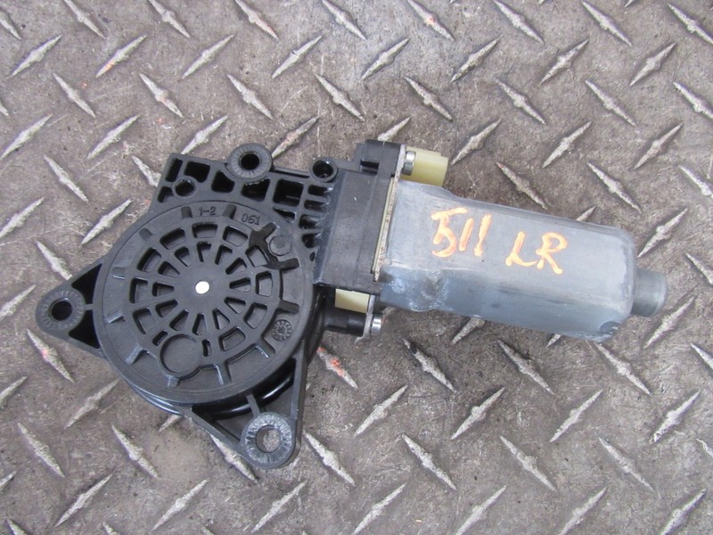 2009 KIA BORREGO LEFT DRIVER REAR WINDOW MOTOR