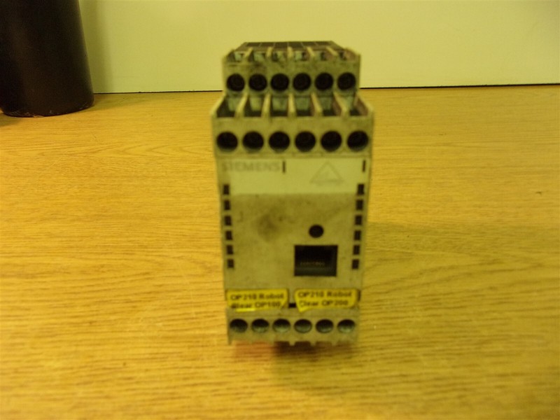 Siemens 60947-5-1 VDE0660 T200 *FREE SHIPPING*