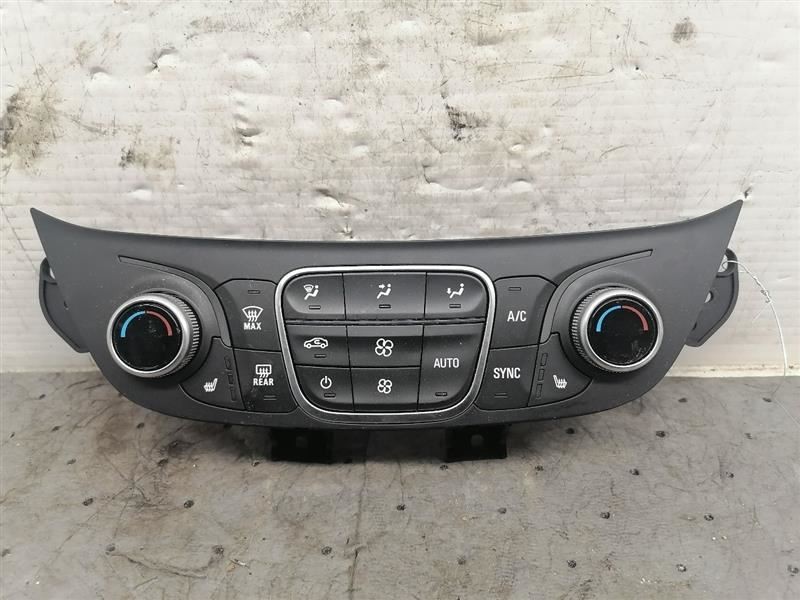 Temperature Control Panel ID 84422506 Fits 18-19 EQUINOX 797790