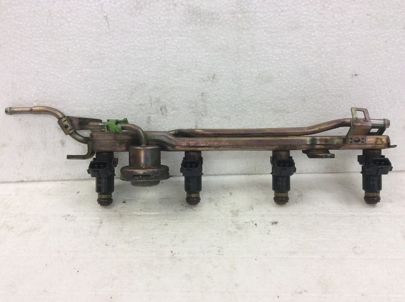 01-05 Civic 1.7L Gasoline Injection Fuel Rail Pulsation Damper Assy Injector OEM