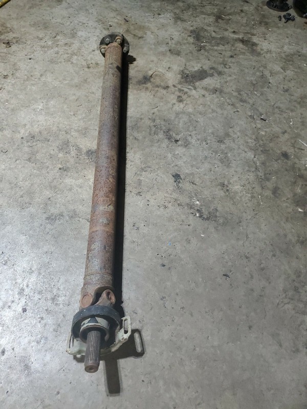 Mercedes W123w115 240D4 Speed Manual TransmissionDRIVE SHAFT Rear