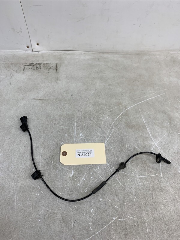 20-22 TESLA MODEL Y REAR RIGHT PASSENGER SIDE WHEEL SPEED ABS SENSOR 34024 B130