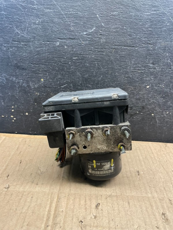 1998 to 2002 JaguarXJ8 ABS Anti-Lock Brake Pump Module OEM S4764 DG