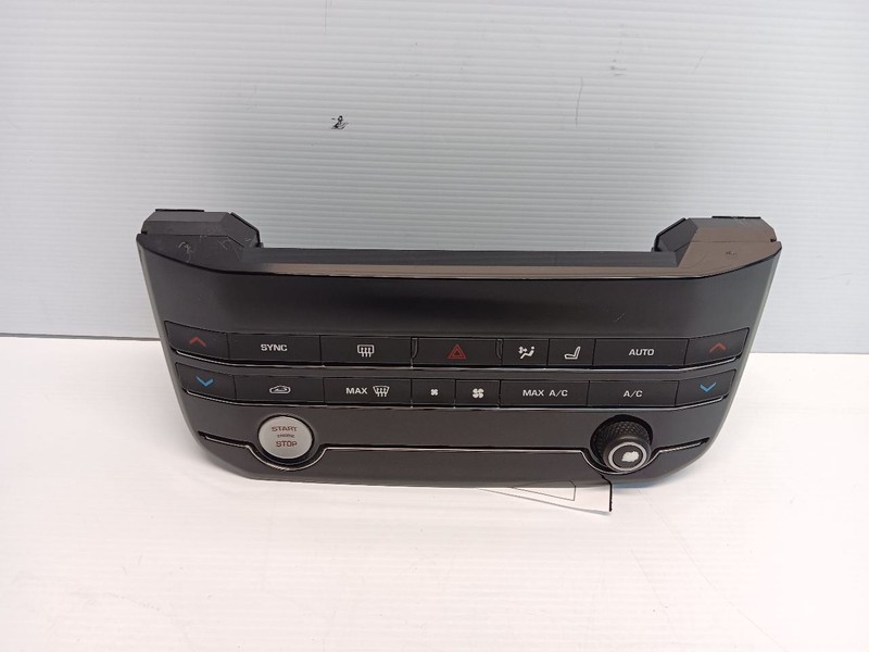 2016-2017 Jaguar XF XE F-Pace AC Climate Control Panel GX6318C858RE