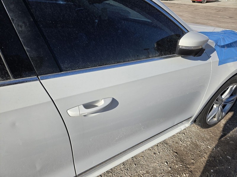 Passenger Front Door Electric With Memory Mirror Fits 13-15 PASSAT 3625995