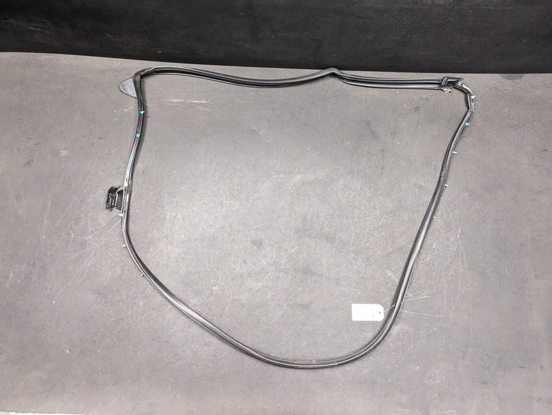 Rear Right Door Weatherstrip 2021 Toyota RAV 4 67871-0R050 2019 2020 2022 2023