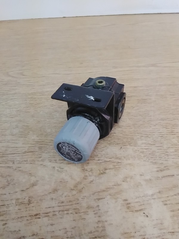Norgren V72G-2AK-NMN Pressure Relief Valve