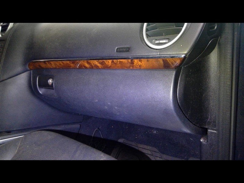 2010-2012 GL450 Glove Box 1597683