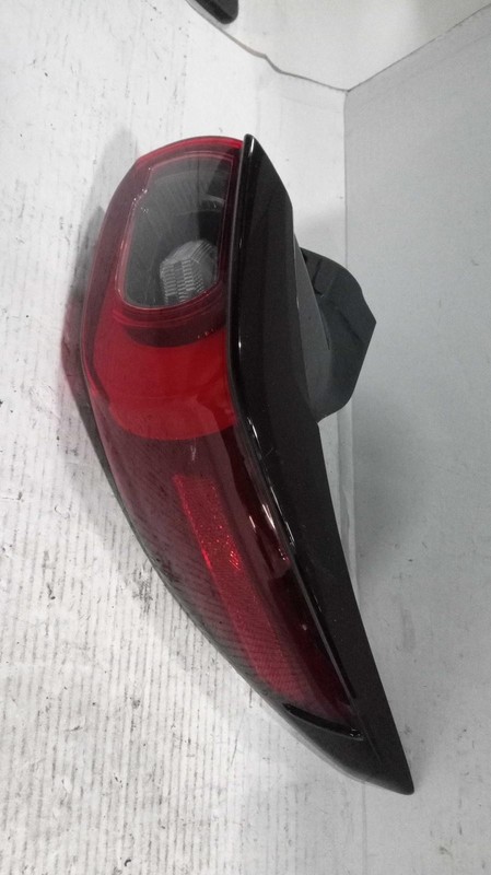 2023 MAZDA CX-5 Right Tail Light Assembly Blue OEM 731182 Used 48K Miles