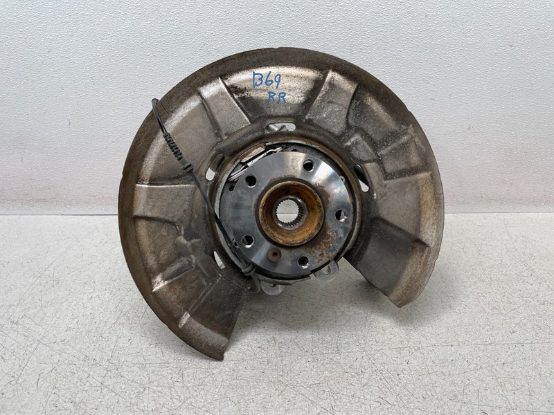 13 14 15 BMW Alpina B7 F01 F02 Rear Right Pass Spindle Knuckle Hub AWD 1369 OEM
