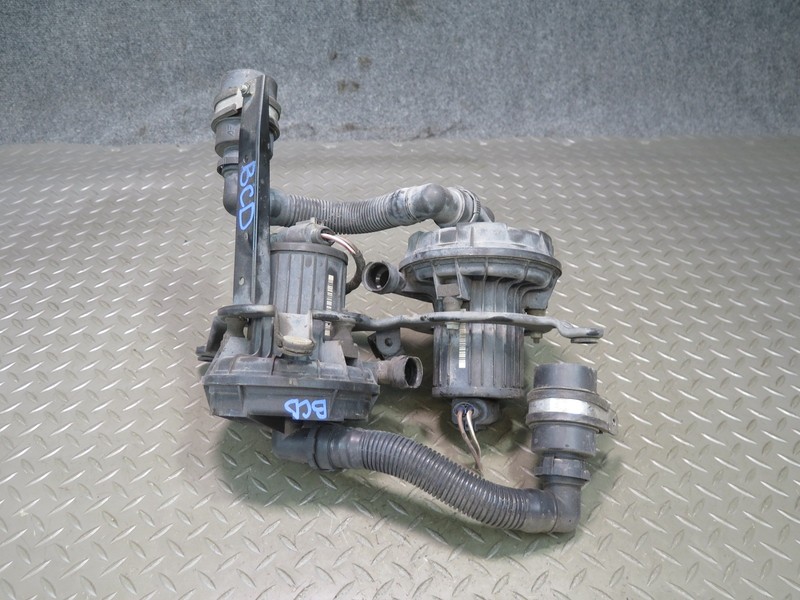 2006-2012 BENTLEY CONTINENTAL FLYING SPUR ENGINE DUAL AIR INJECTION SMOG PUMP