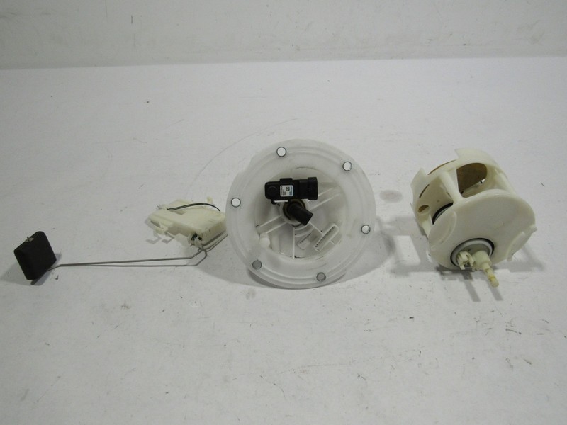 13-19 Mercedes SL550 R231 2013 4.6L RWD Fuel Gas Tank Pump W/ Sender Sending |