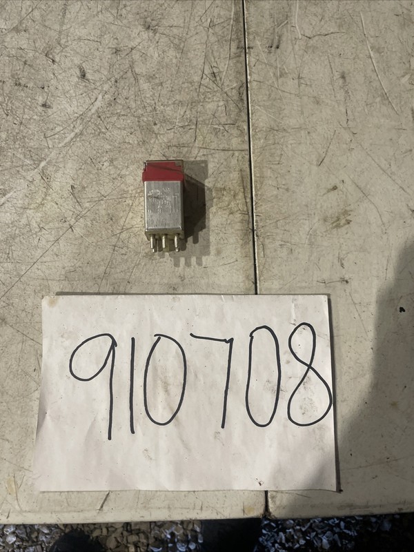 1986-1991 MercedesR107W126 W201 Over Voltage Protection OVP Relay 2015400845