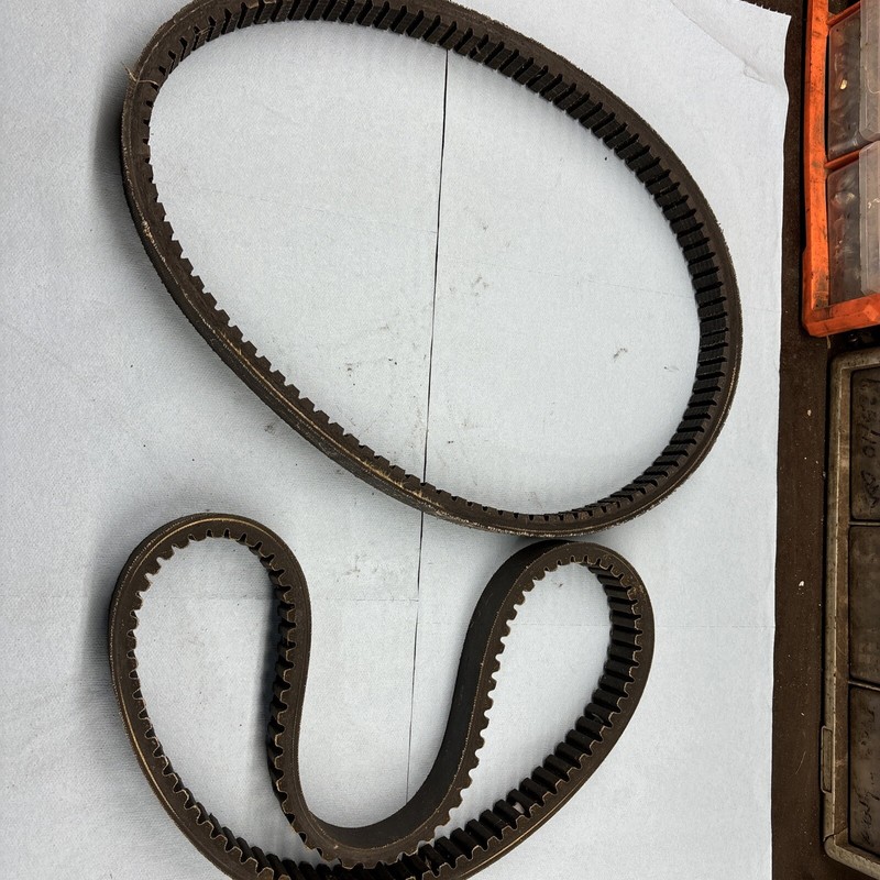 1979 Vintage Snowmobile Polaris Apollo 340 Drive Belts 3211044