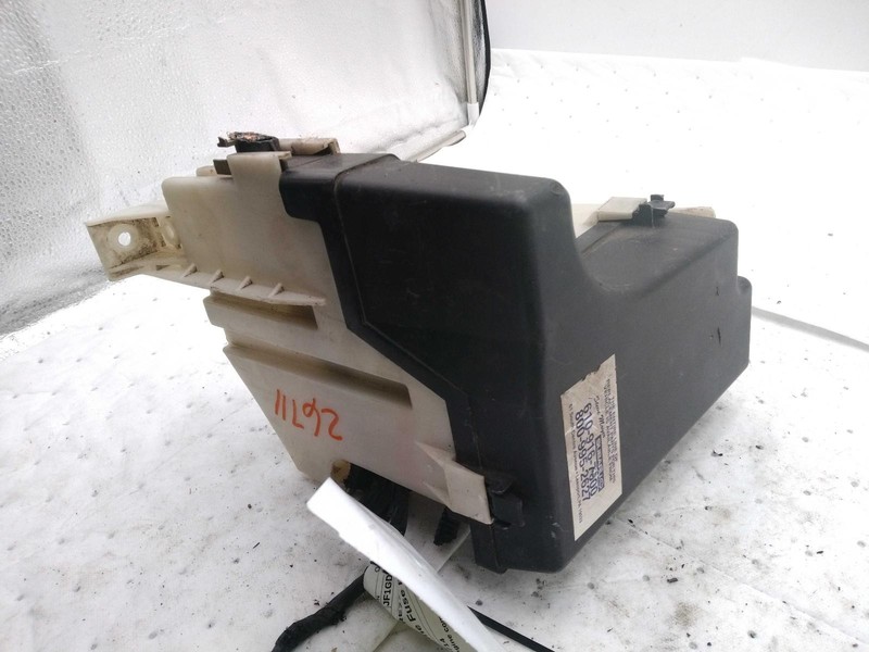 2006 Subaru Impreza Fuse Box OEM 82231FE050 Silver 148K Miles - Used