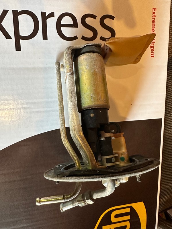 95-99 ECLIPSE TALON OEM FWD FUEL PUMP ASSEMBLY SENDING UNIT - nonturbo