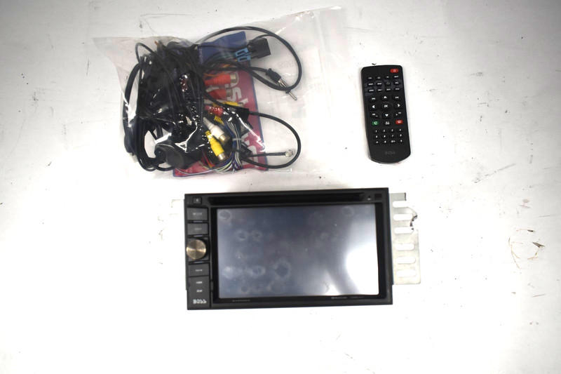 Boss BV960NV Double DIN 6.2" Touchscreen GPS Car Stereo Receiver w/ Harness USED