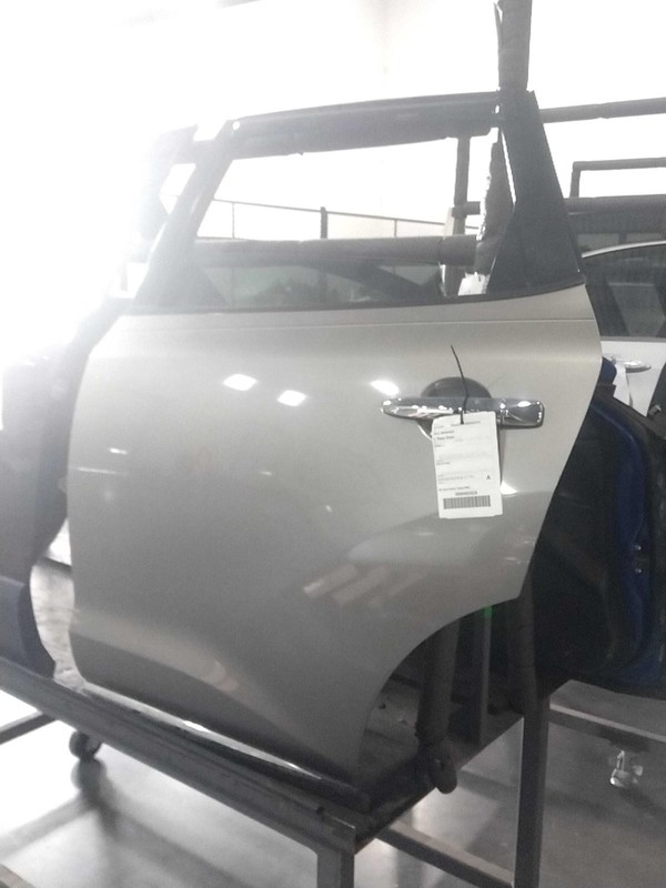 2011 Nissan Murano Left Door Grey 4DR SUV OEM Used Part 7877587