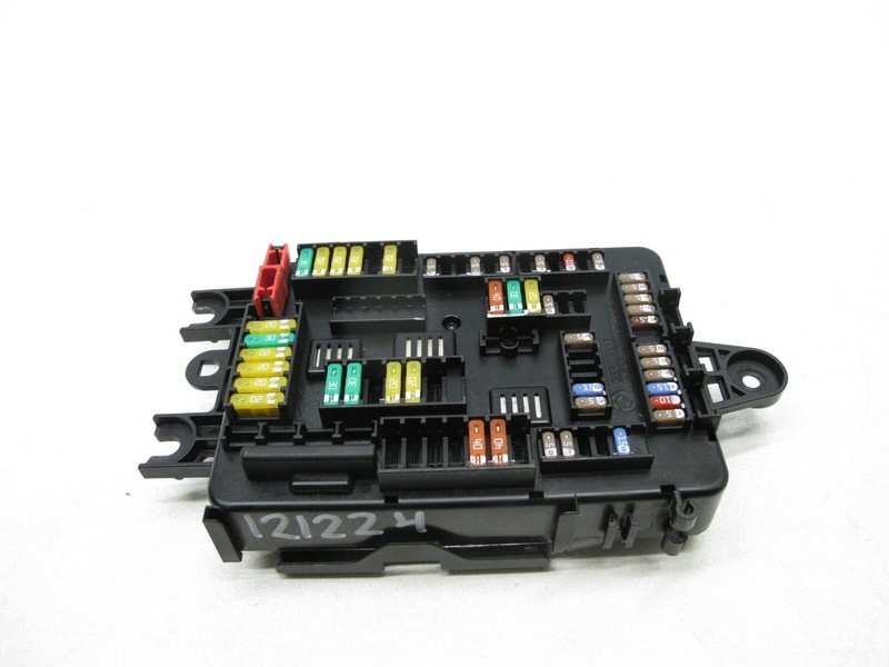 12-21 BMW F30 2 3 4 M3 M4 X5 xDRIVE POWER DISTRIBUTION JUNCTION FUSE BOX 121224