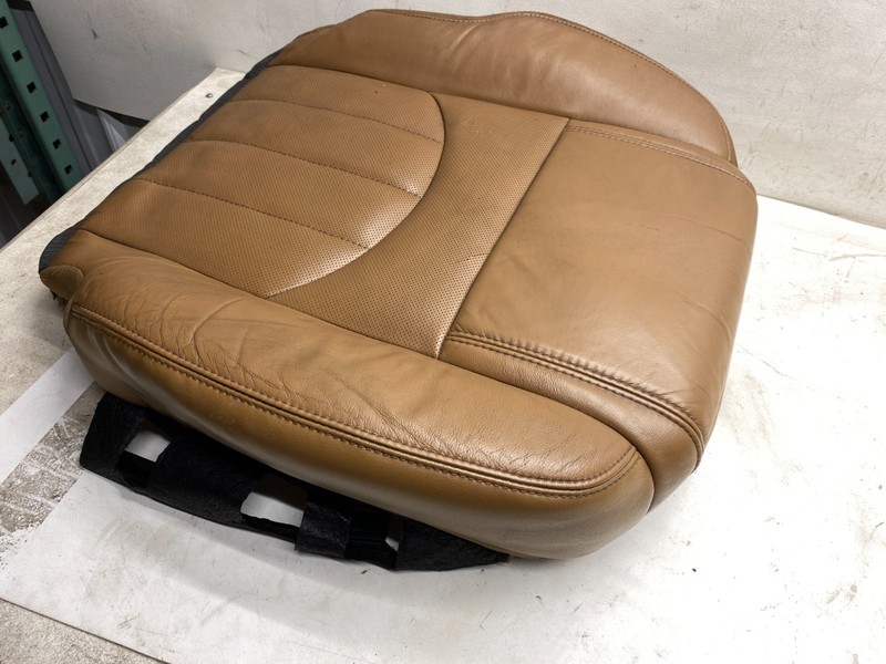 2013-2017 BUICK ENCLAVE RIGHT FRONT SEAT LOWER CUSHION BROWN LEATHER OEM