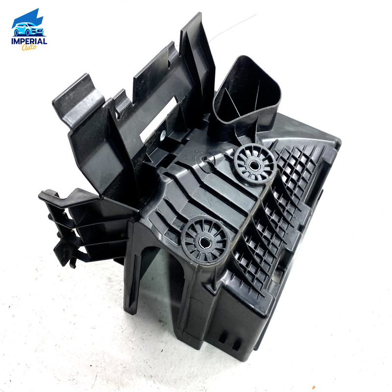 2012-2019 VOLKSWAGEN PASSAT ENGINE FUSE RELAY BOX MOUNT BRACKET OEM 5C0907361 🚗