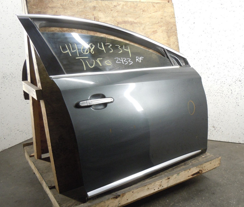 2016-2019 Cadillac XTS Front Door Assembly Passenger Right OEM WA139X