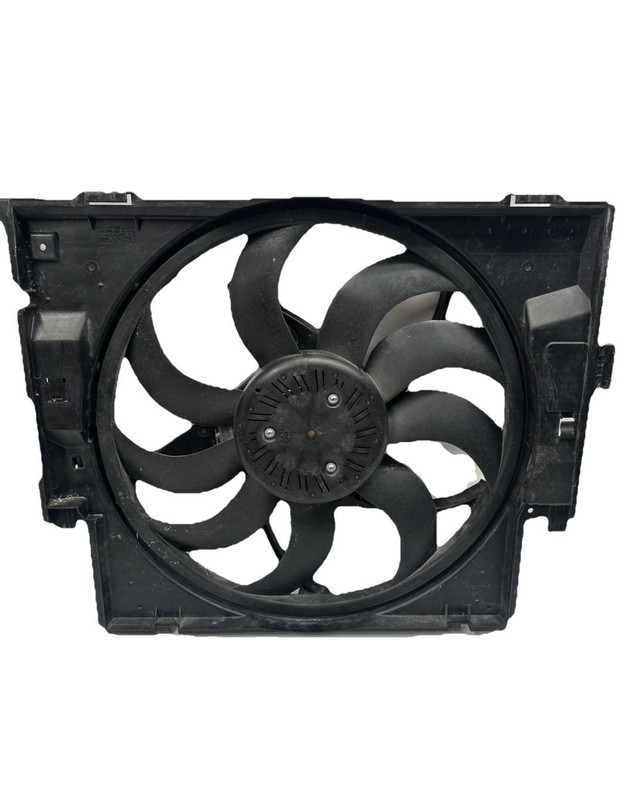 BMW 430i electric cooling motor 2017 to 2020 fan assembly OEM 600 watt 8641947