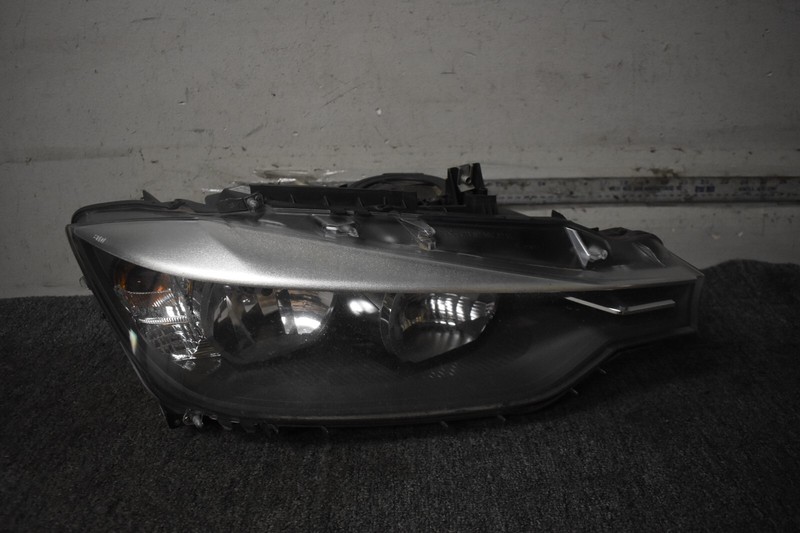 2012-2015 BMW 328I RIGHT SIDE HEADLIGHT FACTORY OEM