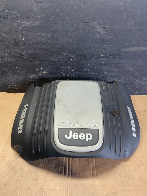 2005 to 2010 Jeep Grand Cherokee 5.7L Hemi Engine Cover Plastic Shield R7326 DG