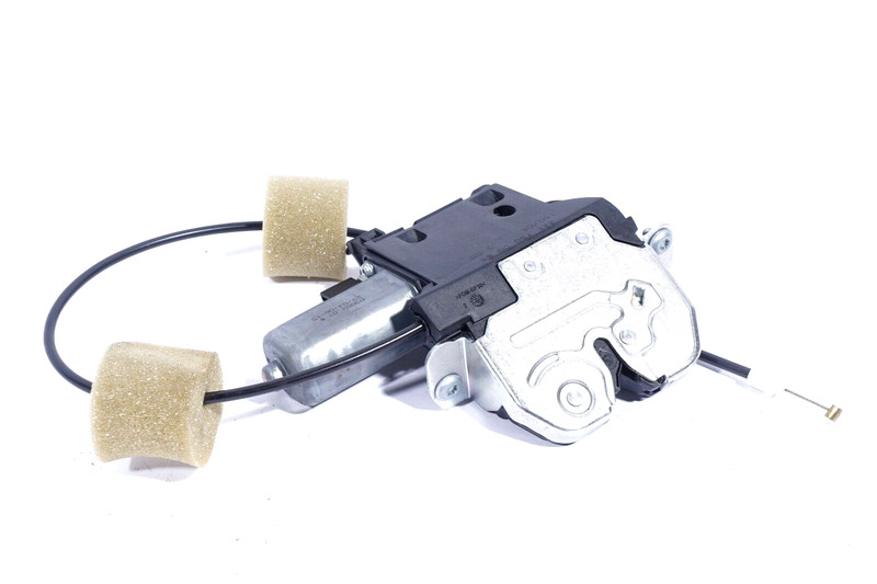 2007 - 2009 MERCEDES BENZ S550 W221 TRUNK LID ACTUATOR OEM