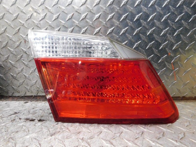 13 14 15 HONDA ACCORD LEFT DRIVER REAR LID MOUNTED LAMP SEDAN