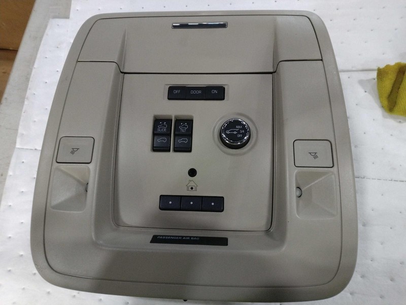 2017 GMC Yukon XL 1500 Gray OEM Center Console Take Out - 133K Miles