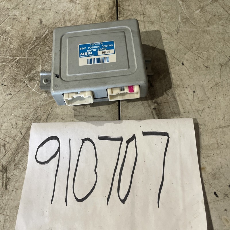 1997-2000 Lexus ES300 Seat control module 89710-33010