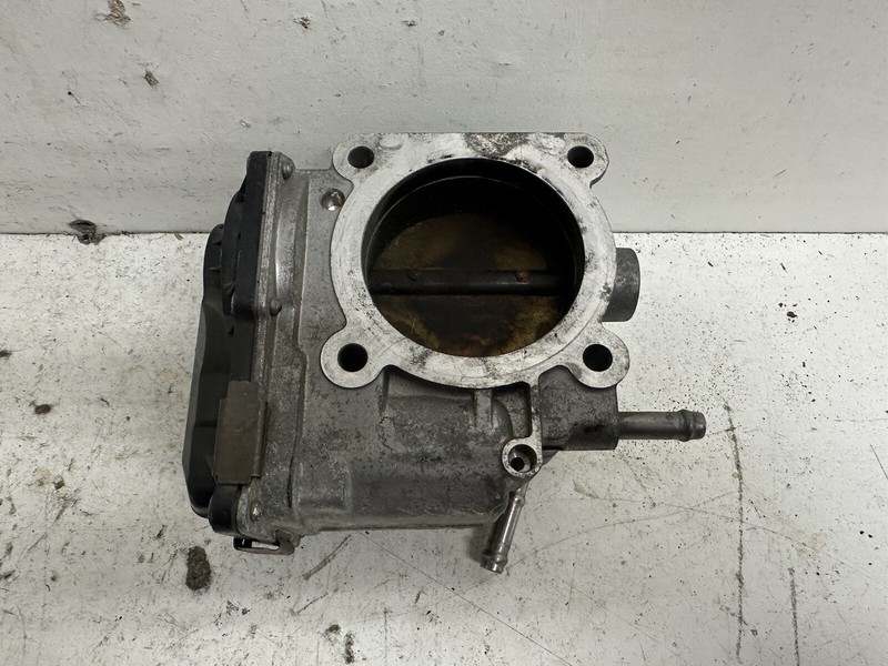 2004-2007 Toyota Highlander 3.3L Throttle Body Air Intake Control Valve Oem