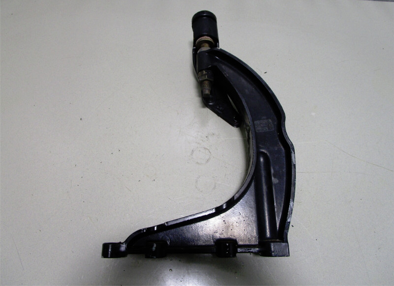 76839T 77877A2 Mercruiser Stern Drive Front Support Mount & Bracket