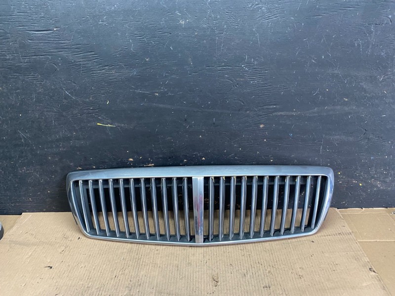 2002 to 2005 Hyundai XG350 Front Upper Grill Grille W/Emblem T0061 DG