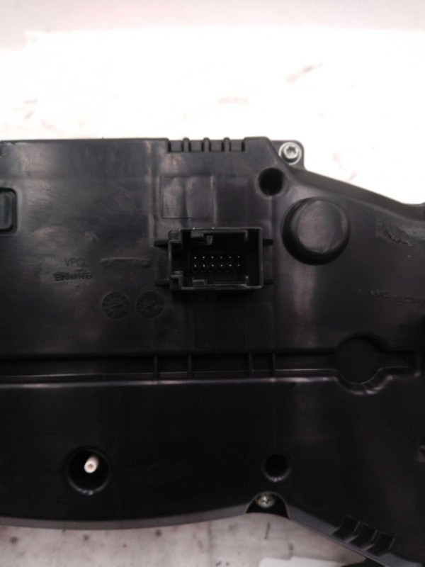 2014 Ford Escape Speedometer Gauge Black OEM 572108 160K Miles
