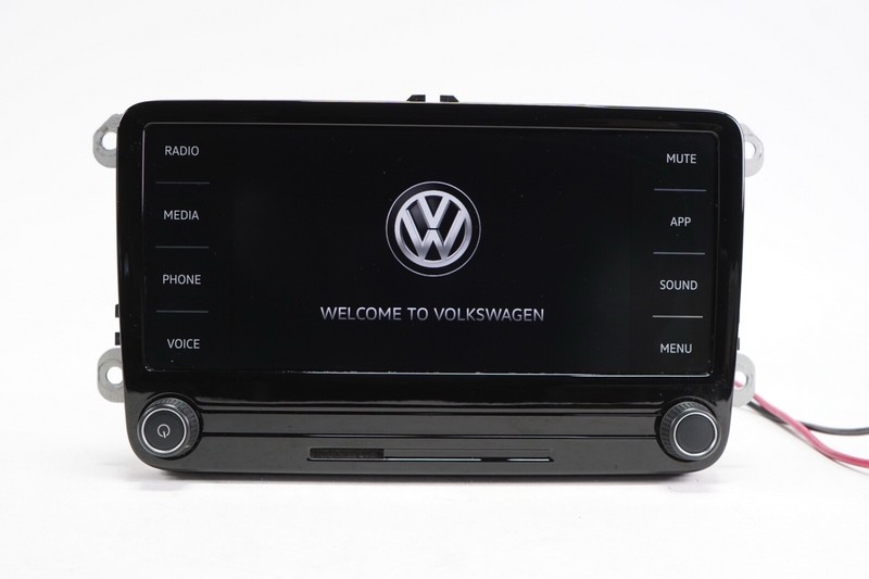 VOLKSWAGEN PASSATRadio DisplayUnit AM-FM Tuner OEM 2020 - 2022