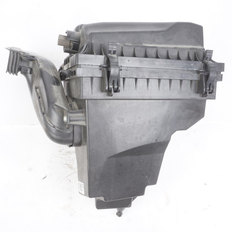 2017 - 2020 Lincoln Continental 2.7L 3.0L Engine Air Cleaner Housing Box OEM