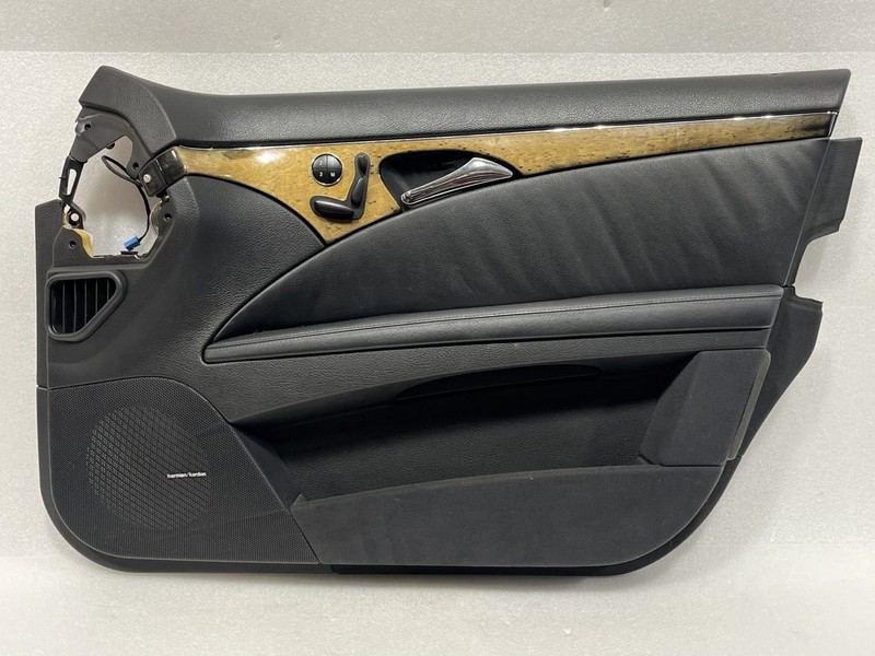 2003 2004 2005 2006 MERCEDES E55 E320 E500 W211 PASSENGER FRONT DOOR TRIM PANEL
