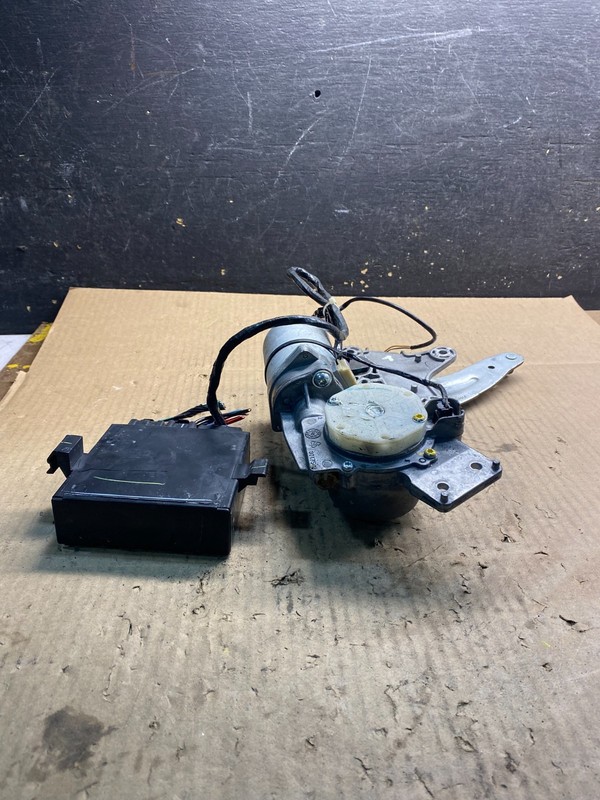 2009-2012 GMC Acadia Power Motor Liftgate Tailgate Control Module Z4844 DG