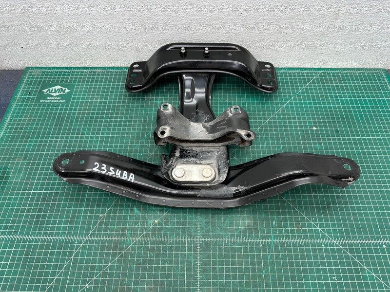 22-24 Subaru WRX TRANSMISSION CROSSMEMBER MOUNT SUPPORT BRACKET BRACE OEM