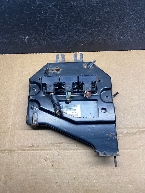 2004 Jeep Grand Cherokee 4.0L ECM ECU Engine Control Computer Module ad7356 DG